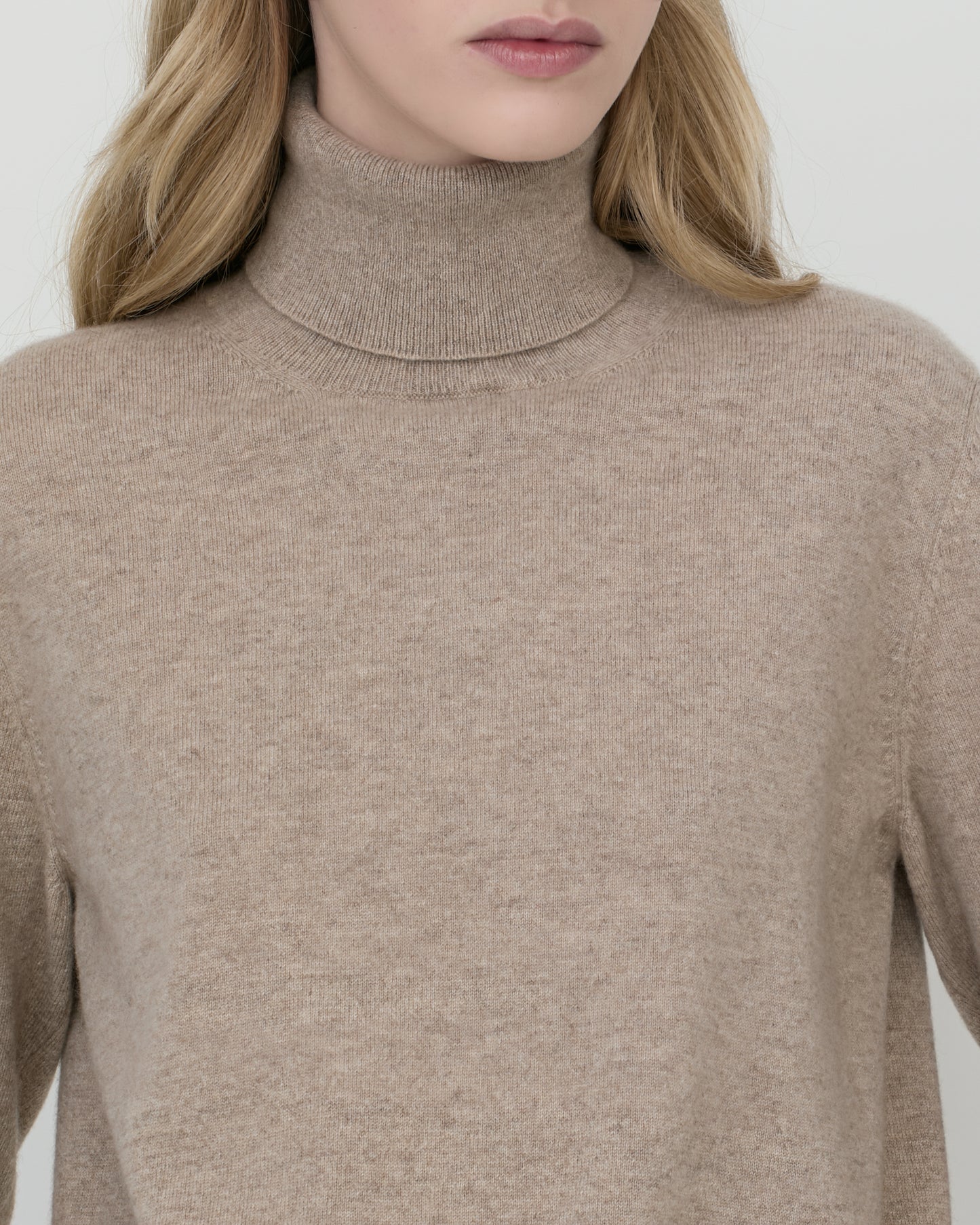 Camilla Turtleneck Stone