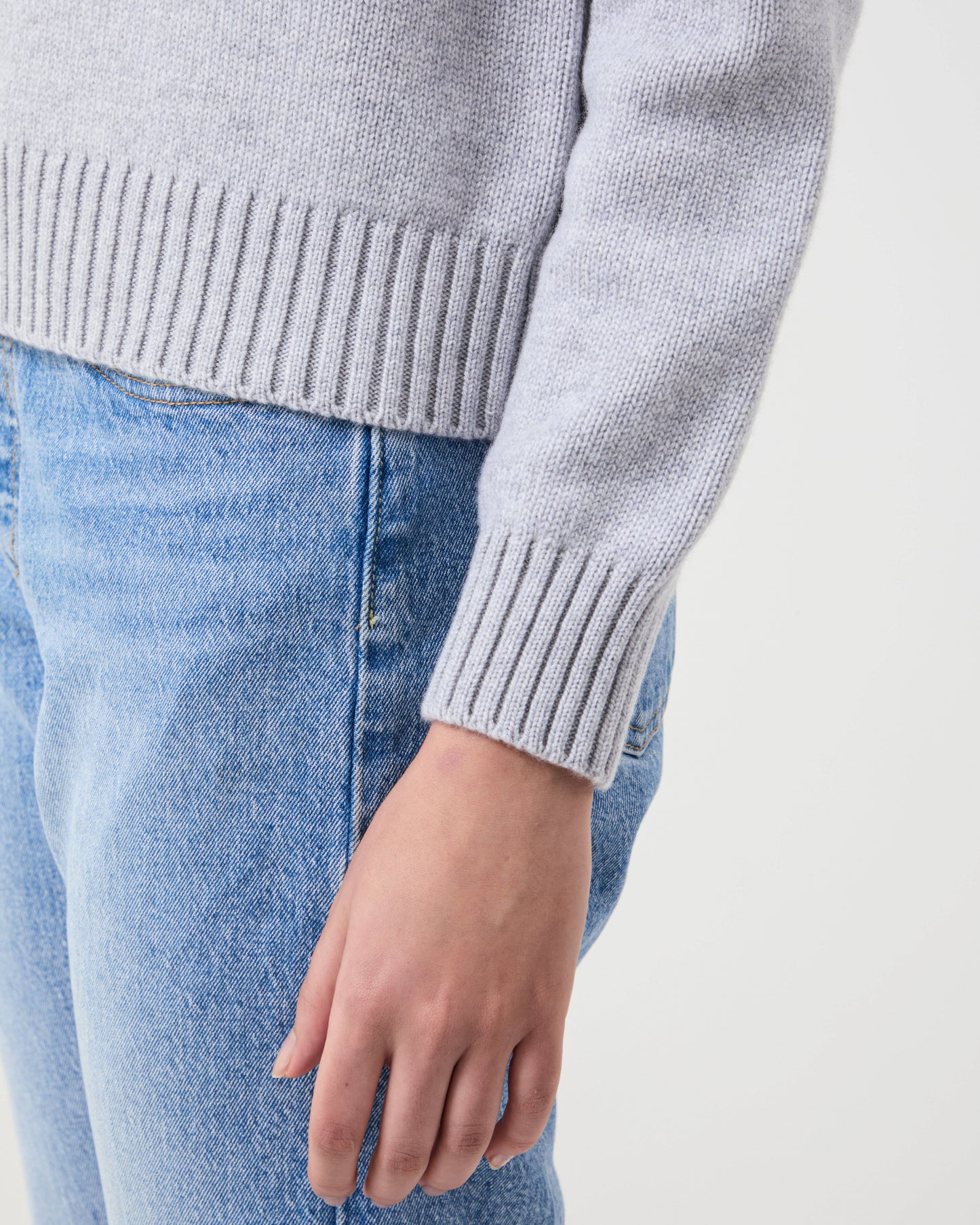 Pina Four-Ply Crew Grey