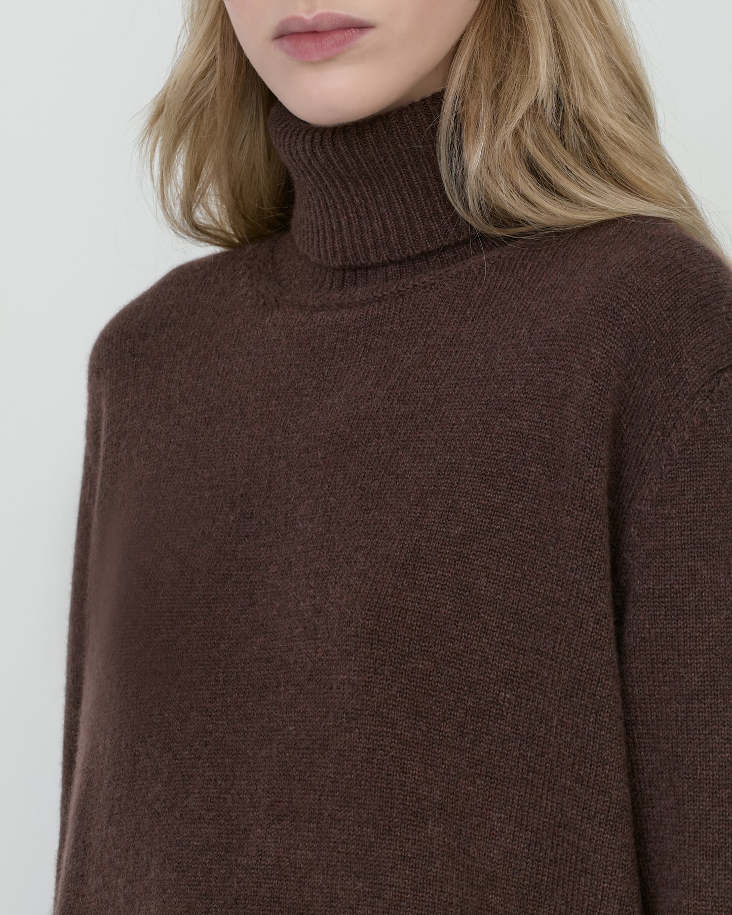 Adelina Turtleneck Espresso