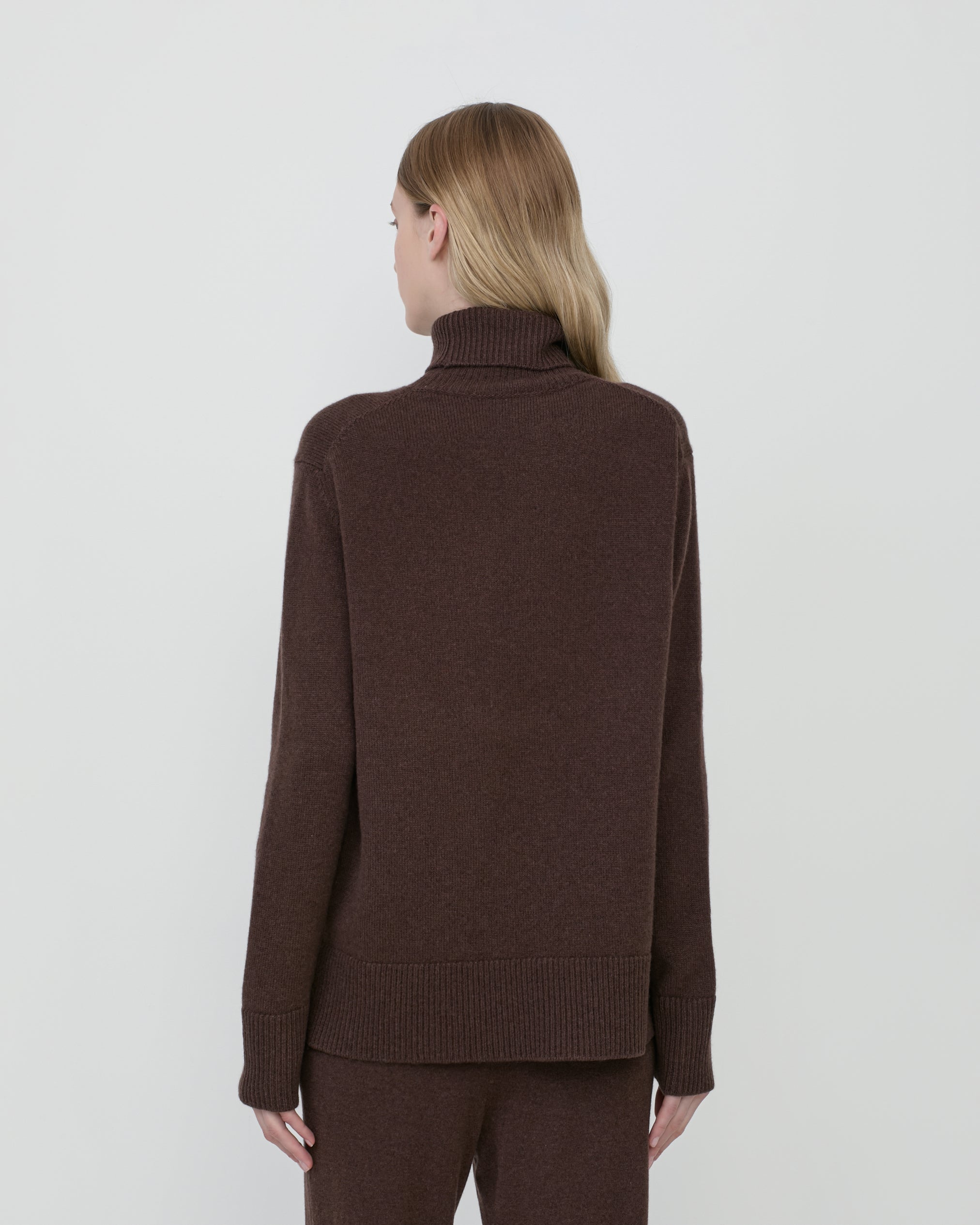 Adelina Turtleneck Espresso