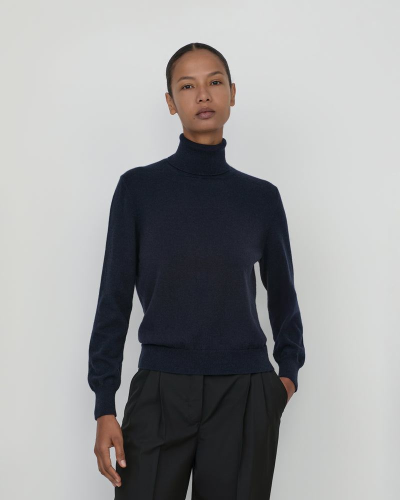 Camilla Turtleneck Navy