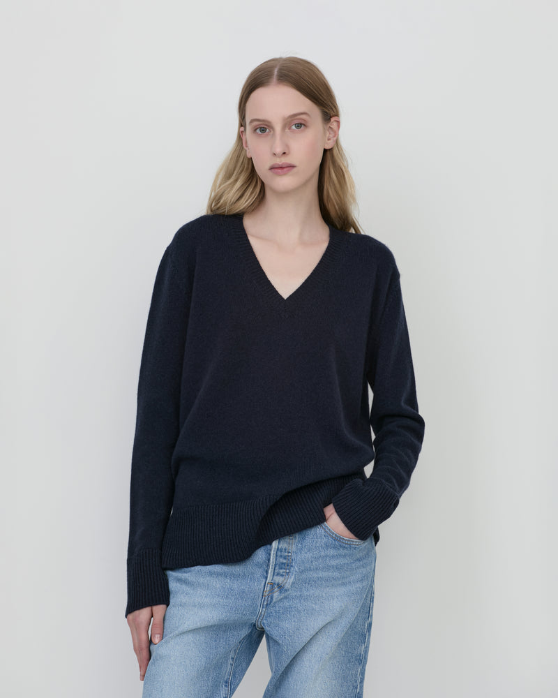 Celestina V-Neck Navy