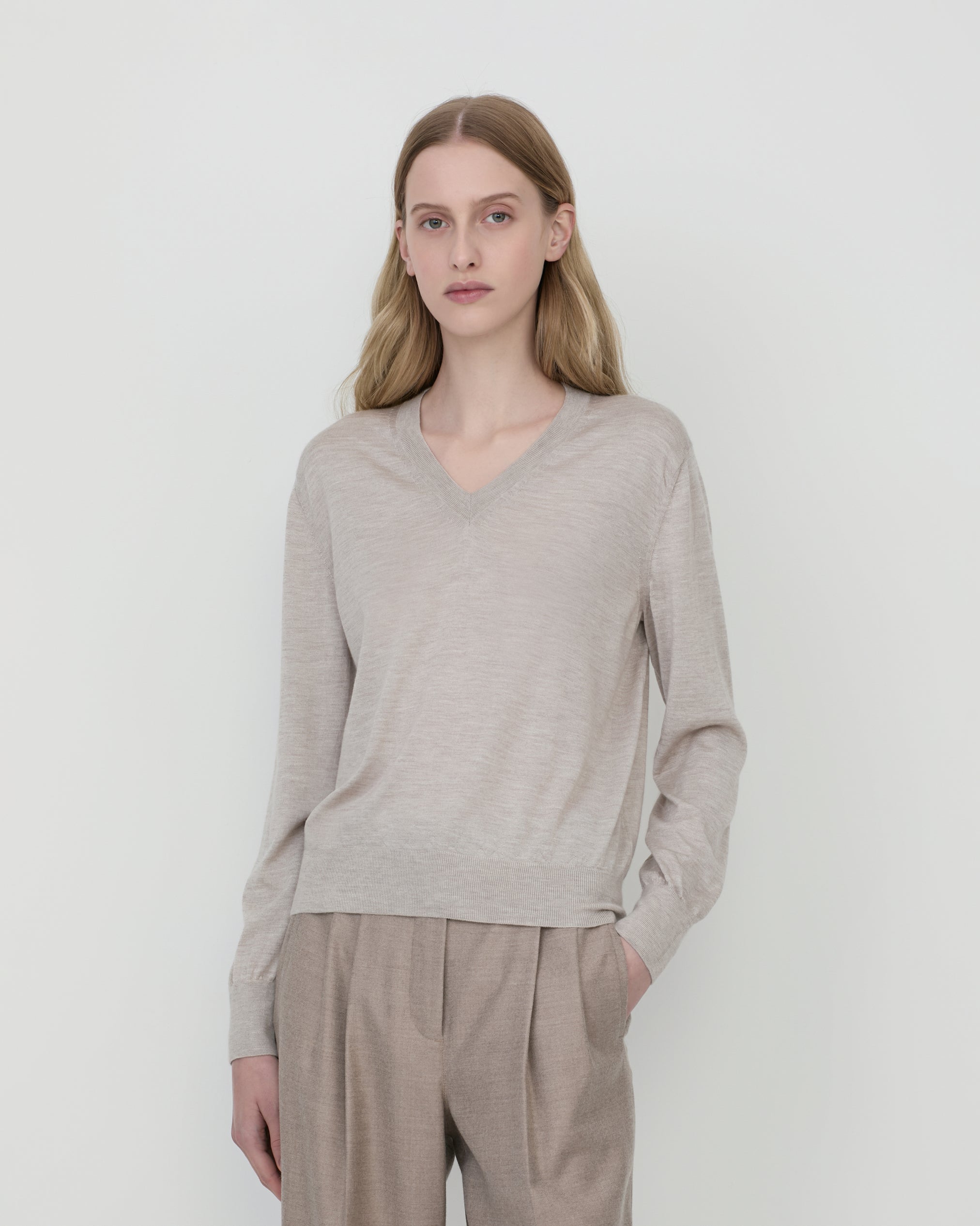 Cosima V-Neck Sand